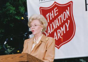 Joan Kroc unveils the nation's first Salvation Army Ray and Joan Kroc Corps Community Center in San Diego in 2002.