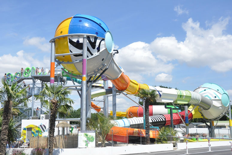 Polin Waterparks' fusion waterslides debuted at Campsite Le Chateau Vieux in Saint Hilaire de Riez, France, in May 2015 and garnered instant praise from patrons.
